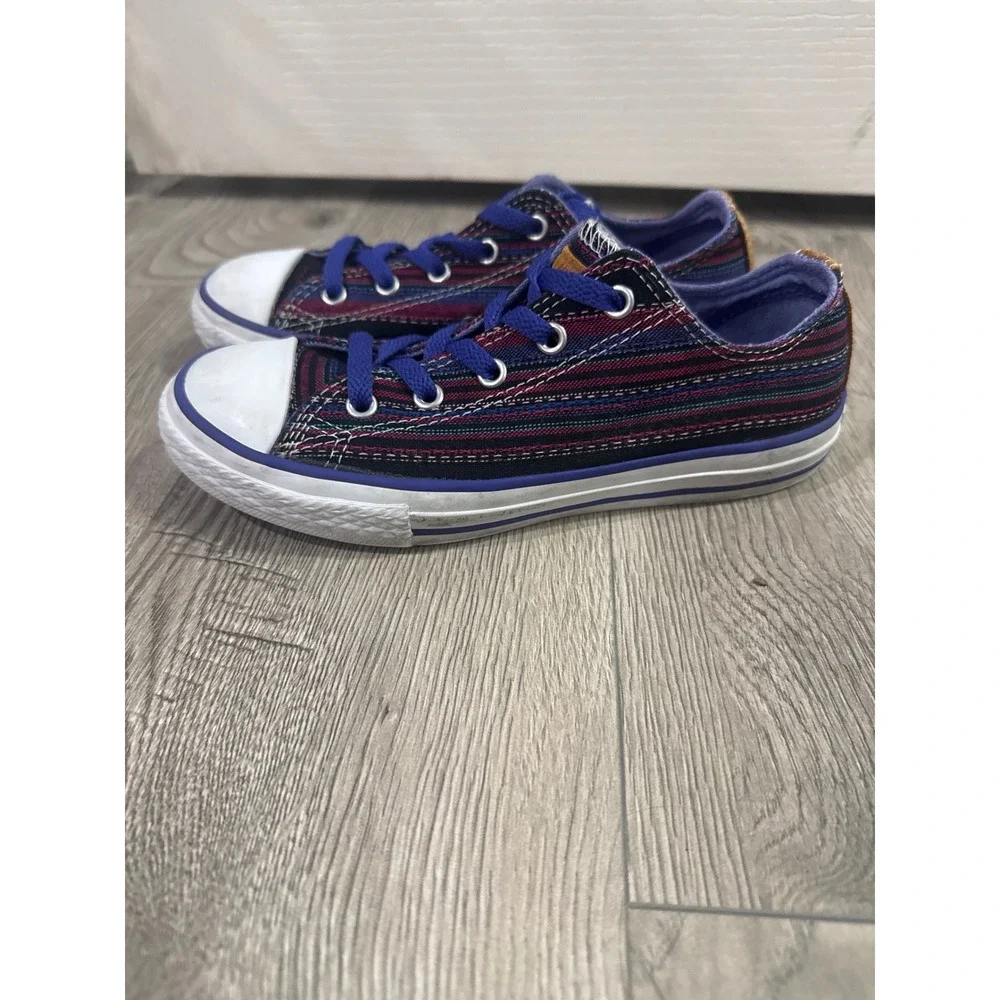 Converse Chuck Taylor All Star Junior Size 2 Multicolor Striped Low Top 648867F‎